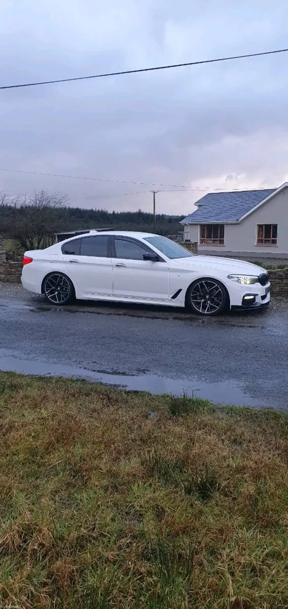 2017 BMW 520d G30 MSPORT AUTO (NCT & TAXED) - Image 2