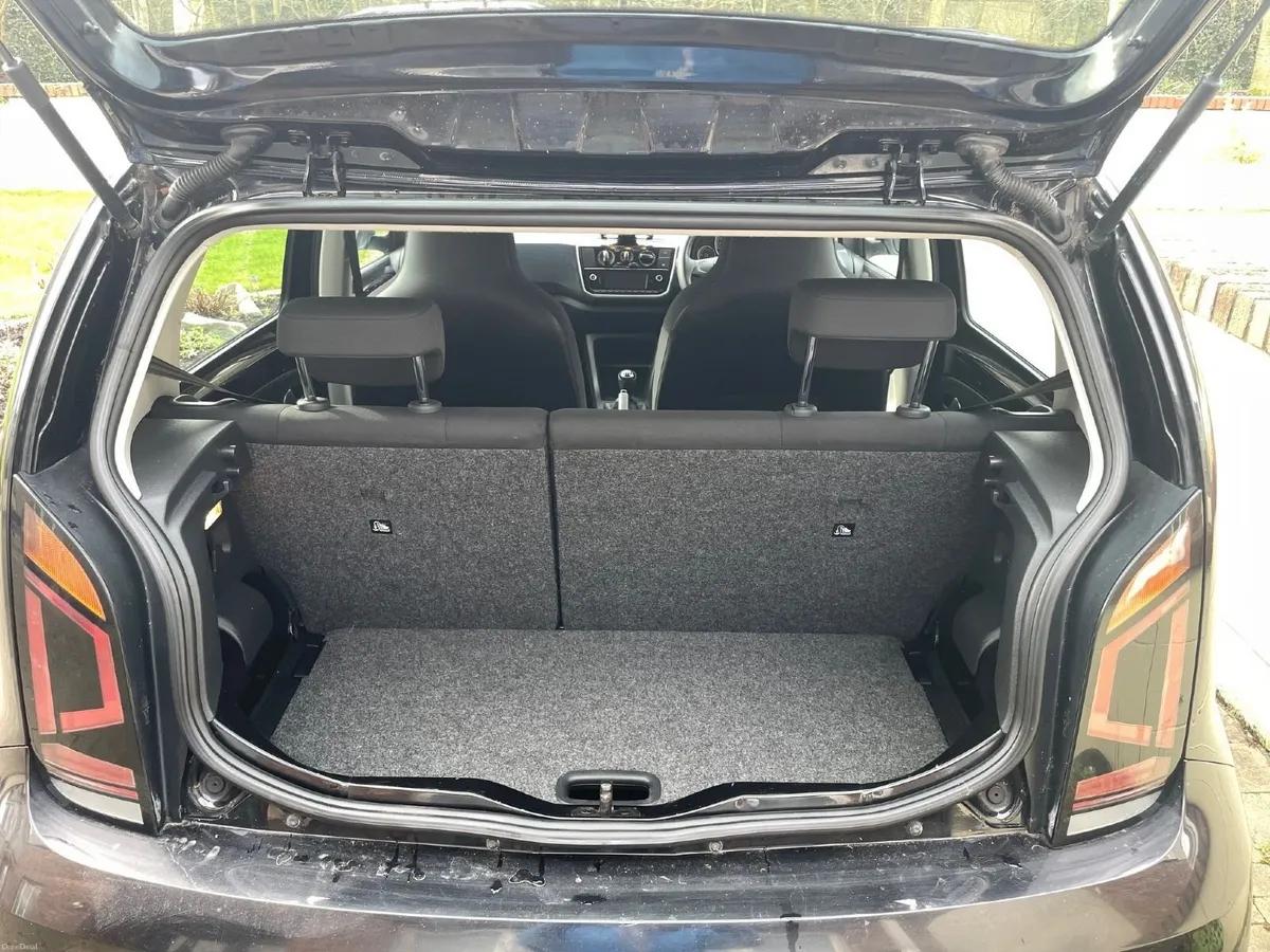 Volkswagen up! 2017 - Image 3