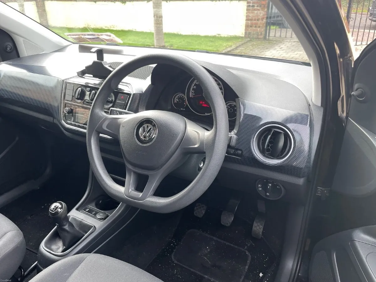 Volkswagen up! 2017 - Image 4