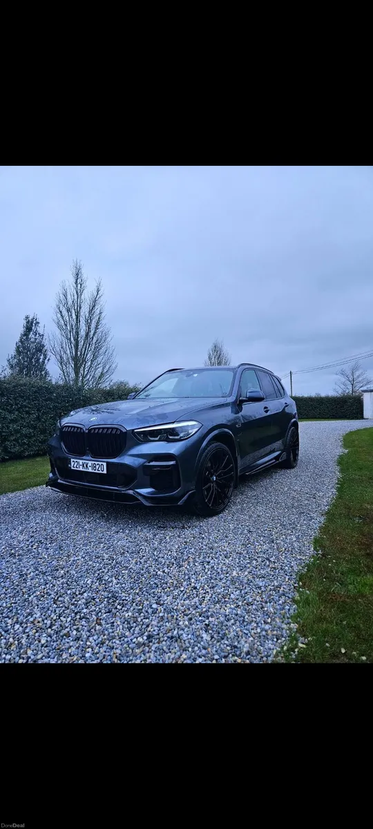 BMW X5 45e    low mileage - Image 1