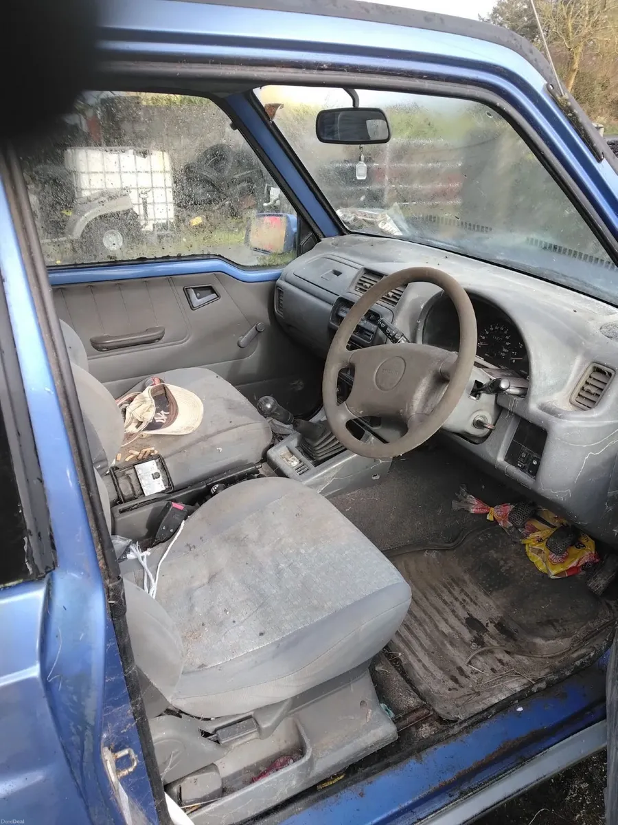 Suzuki Vitara 1999 - Image 2