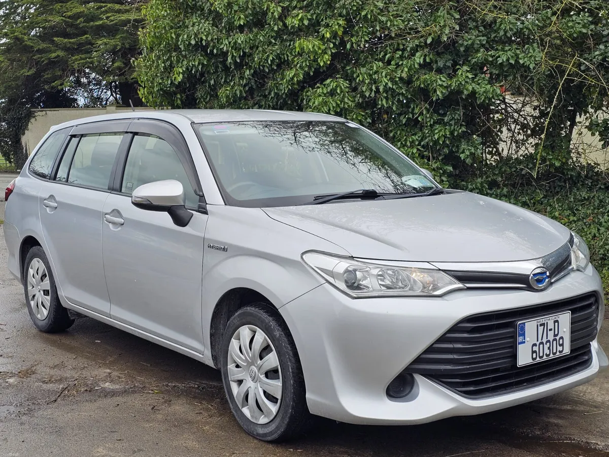 Toyota Corolla fielder 2017 hybrid nct&tax €8990 - Image 1