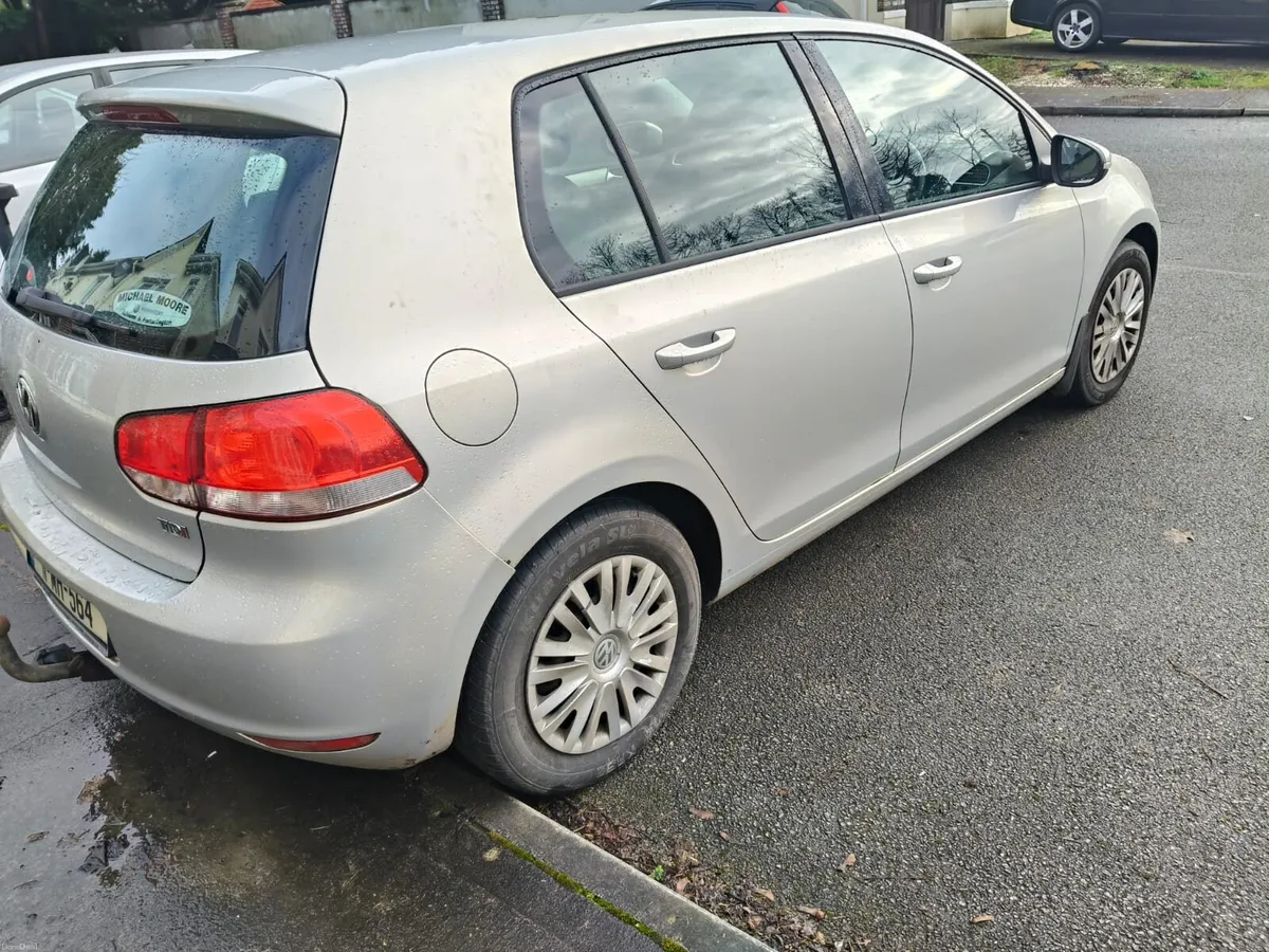 Volkswagen Golf 2011 - Image 3