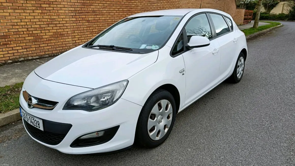 Opel astra 1.4l petrol - Image 3