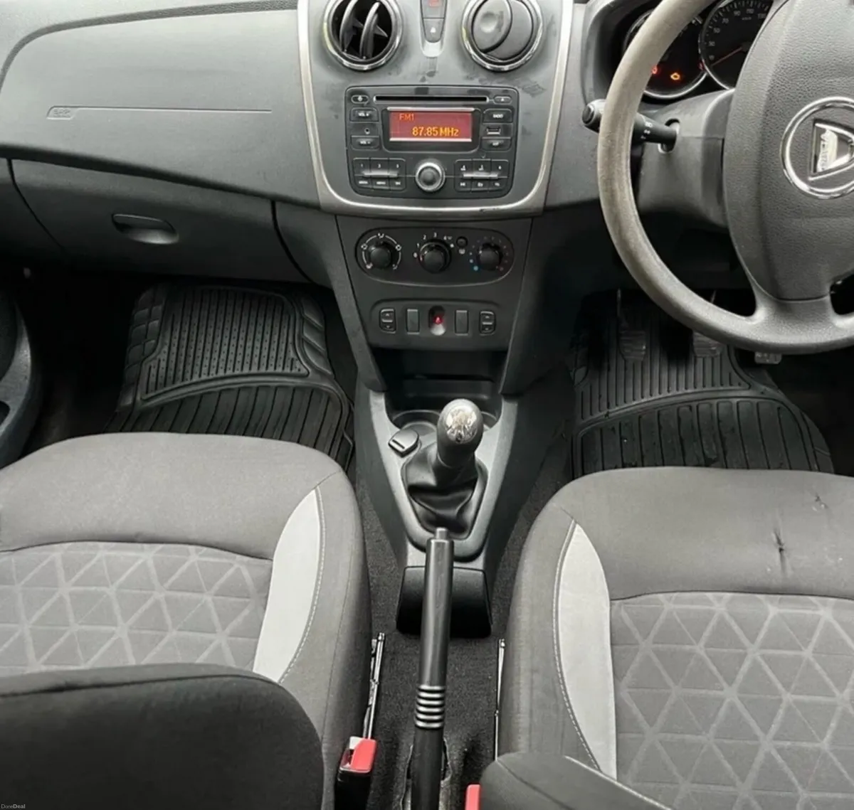 Dacia Sandero Stepway 2015 - Image 2