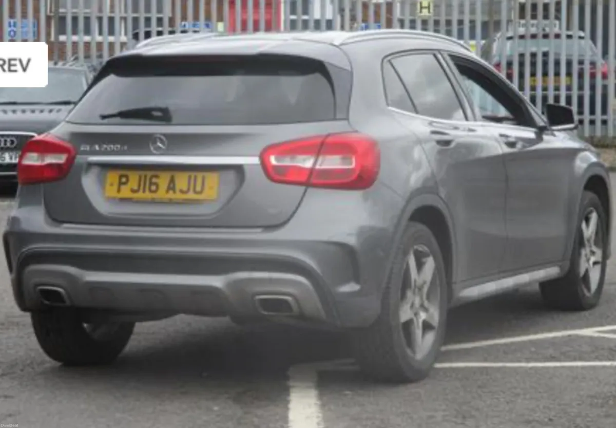 Mercedes-Benz GLA 2016 Automatic - Image 2