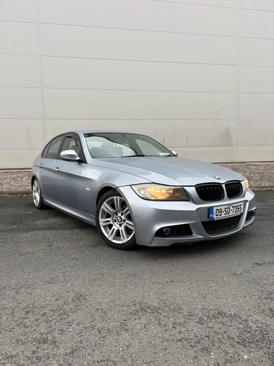 BMW 318D *M SPORT* - Image 1