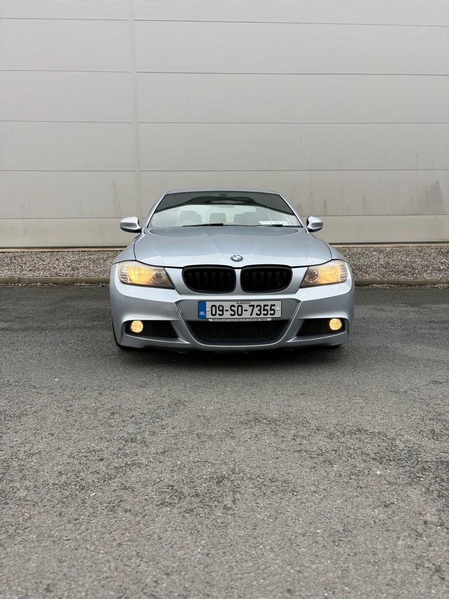 BMW 318D *M SPORT* - Image 2
