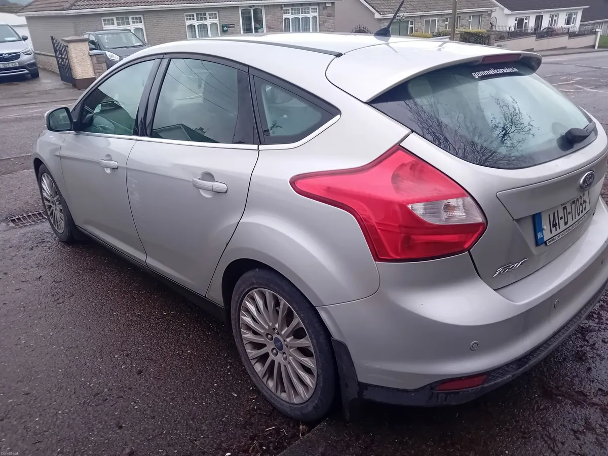 Ford Focus 2014 - Image 2