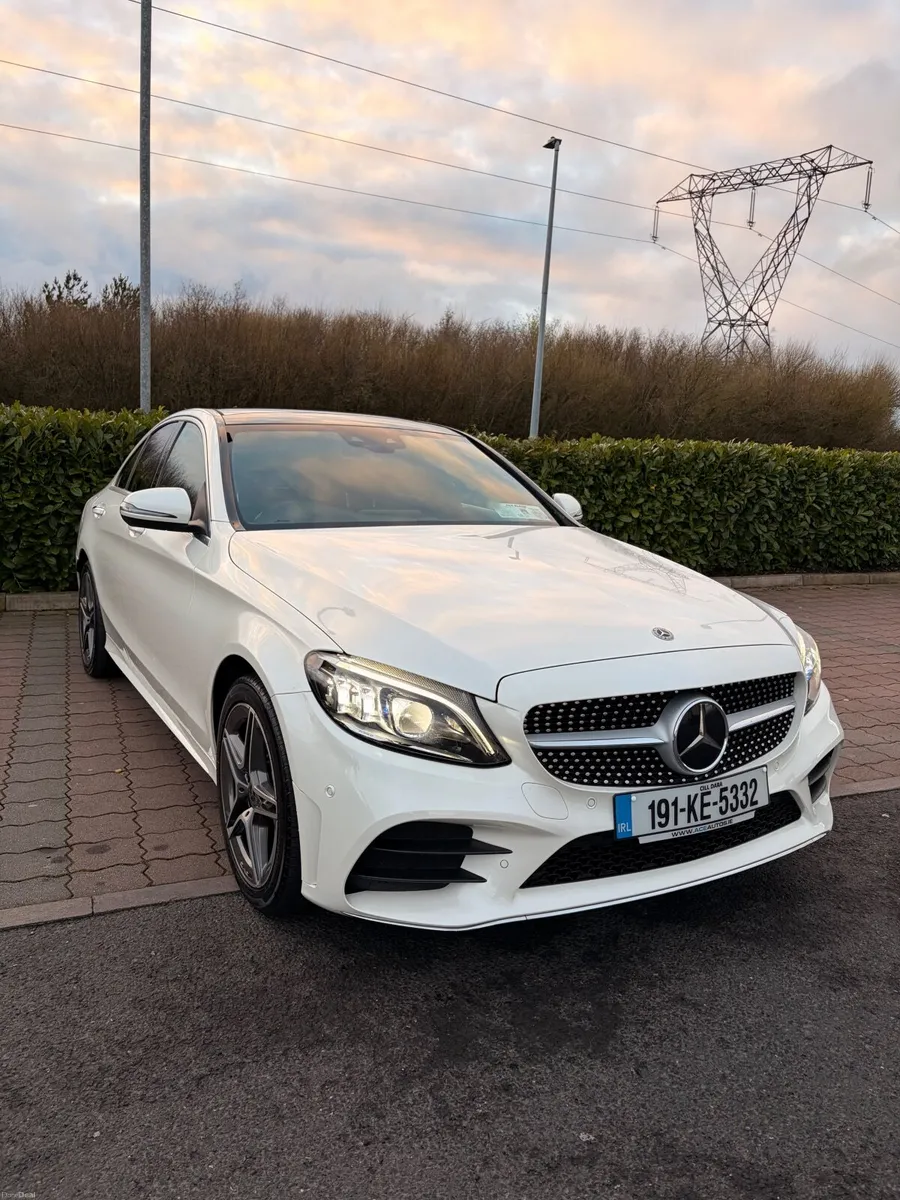 Mercedes-Benz C-Class 2019 - Image 2