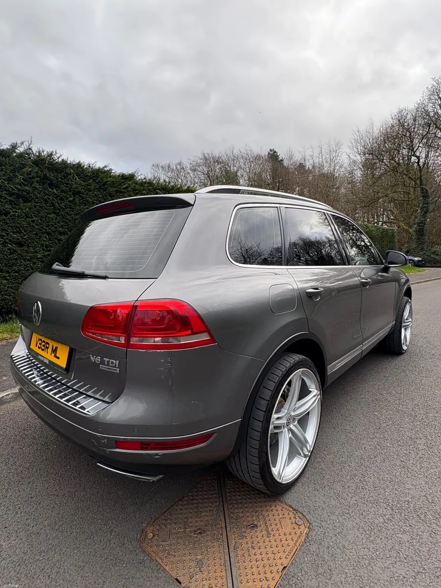 Volkswagen Touareg 2012 - Image 4