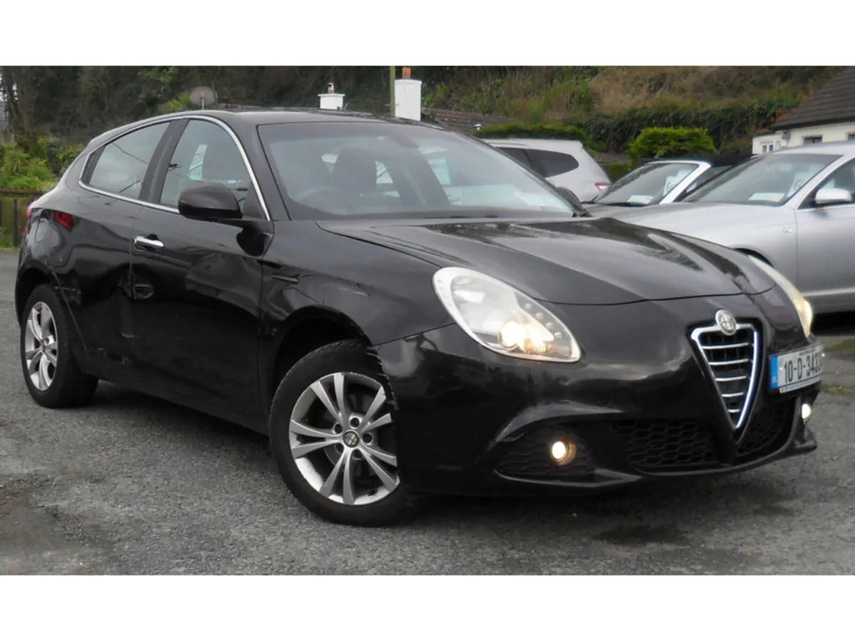 Alfa Romeo Giulietta 1.4 TB 120 LUSSO 5DR......NCT - Image 1