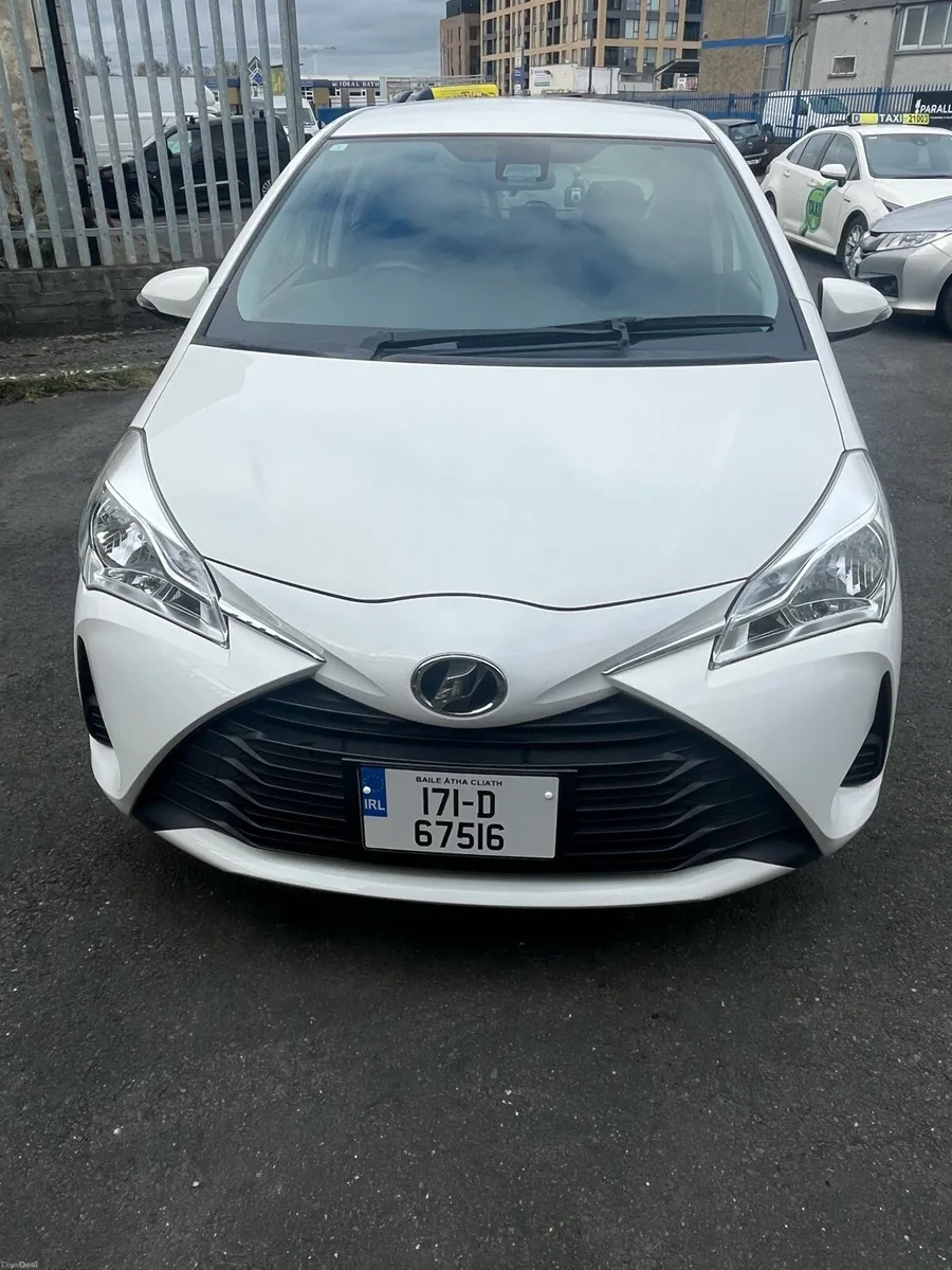 Toyota Vitz / Yaris Low mileage - Image 1