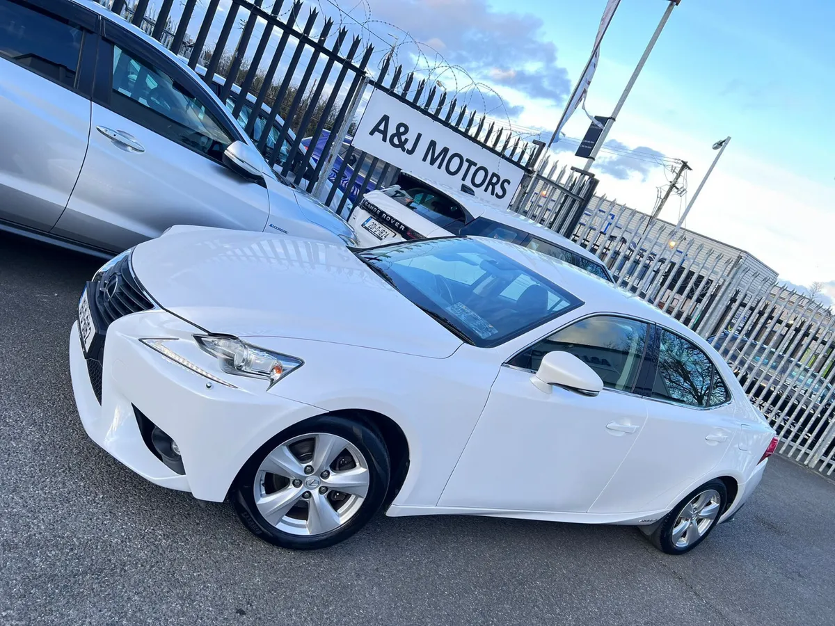 16 Lexus IS 300H Automatic Hybrid - Image 2