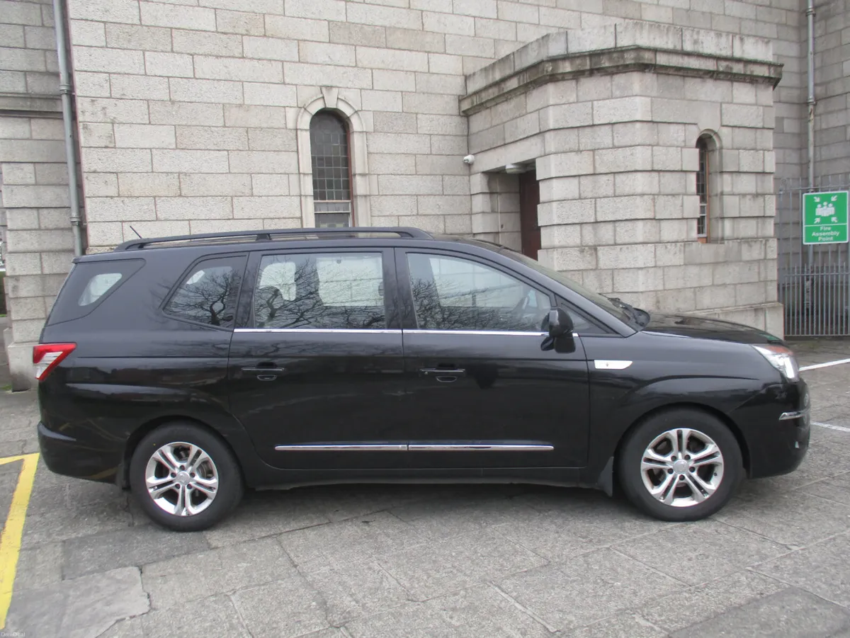 2016 SSANGYONG RODIUS 2.2 CRDI AUTO - Image 2