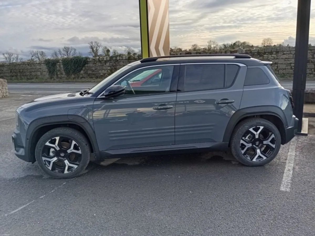 Renault 4 E-TECH ELECTRIC - Image 3