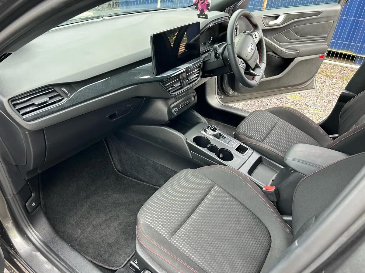 Ford Focus St-line - Image 4