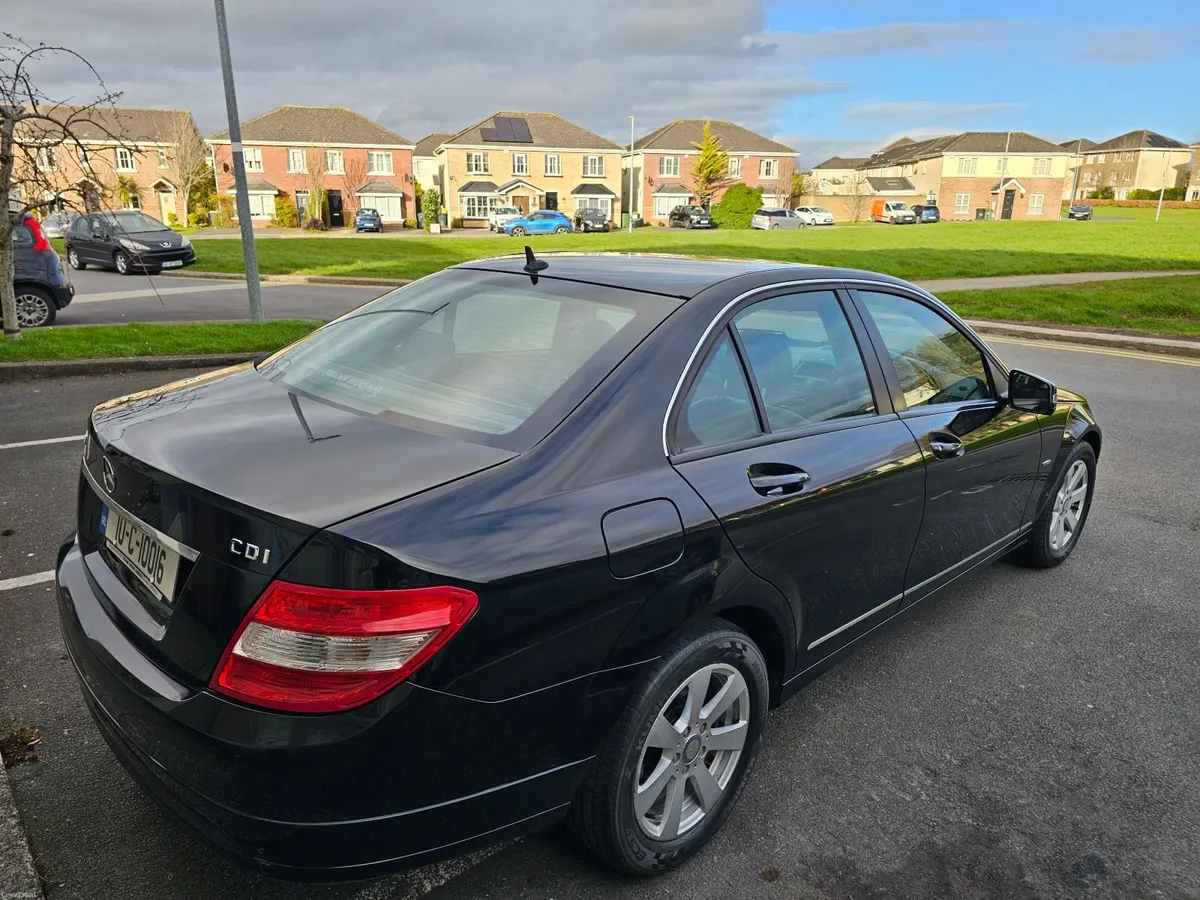 Mercedes-Benz C-Class 200 CDI Blue  Special - Image 2
