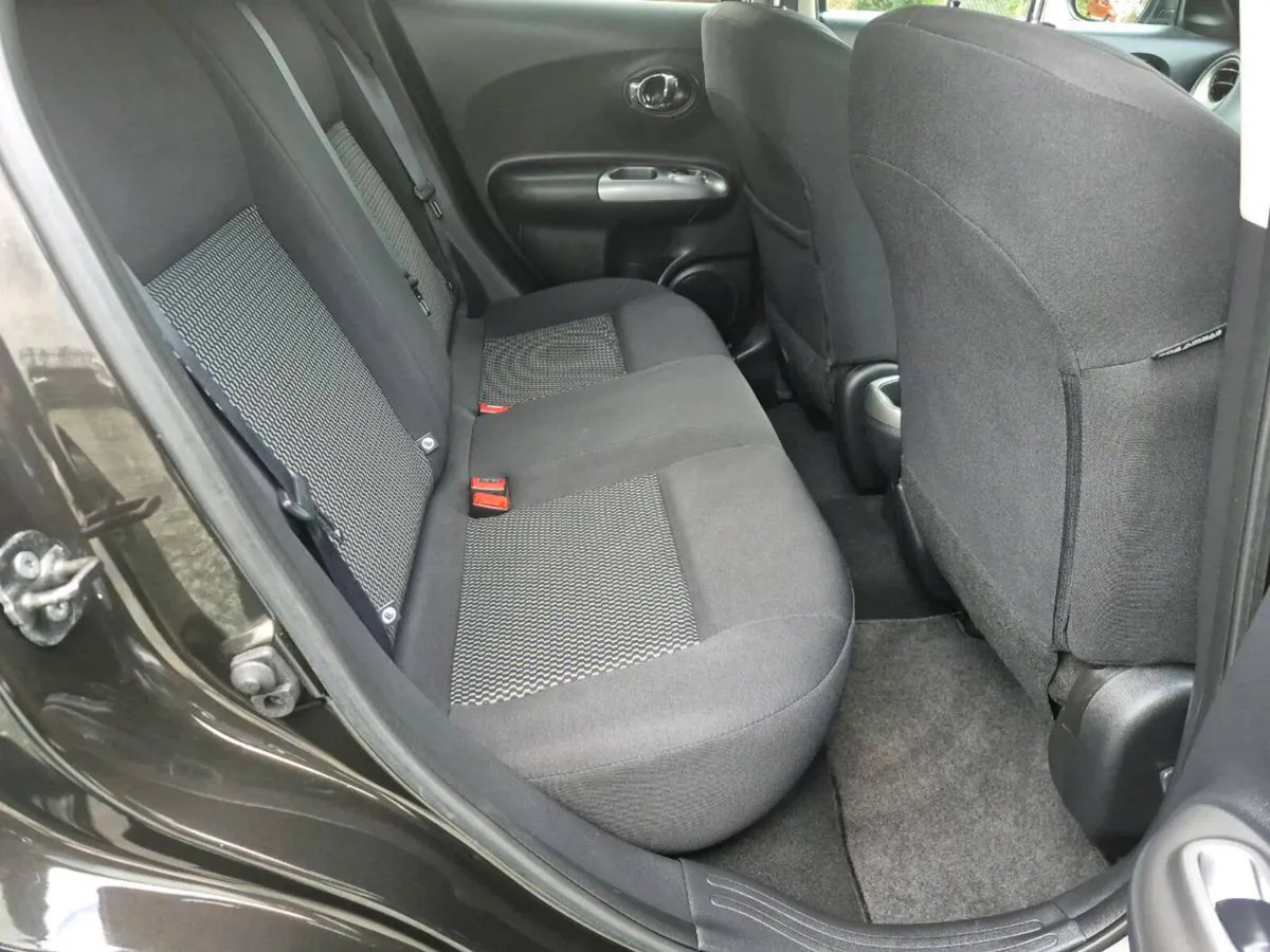 NISSAN JUKE**VERY LOW MILEAGE**LIKE NEW - Image 5