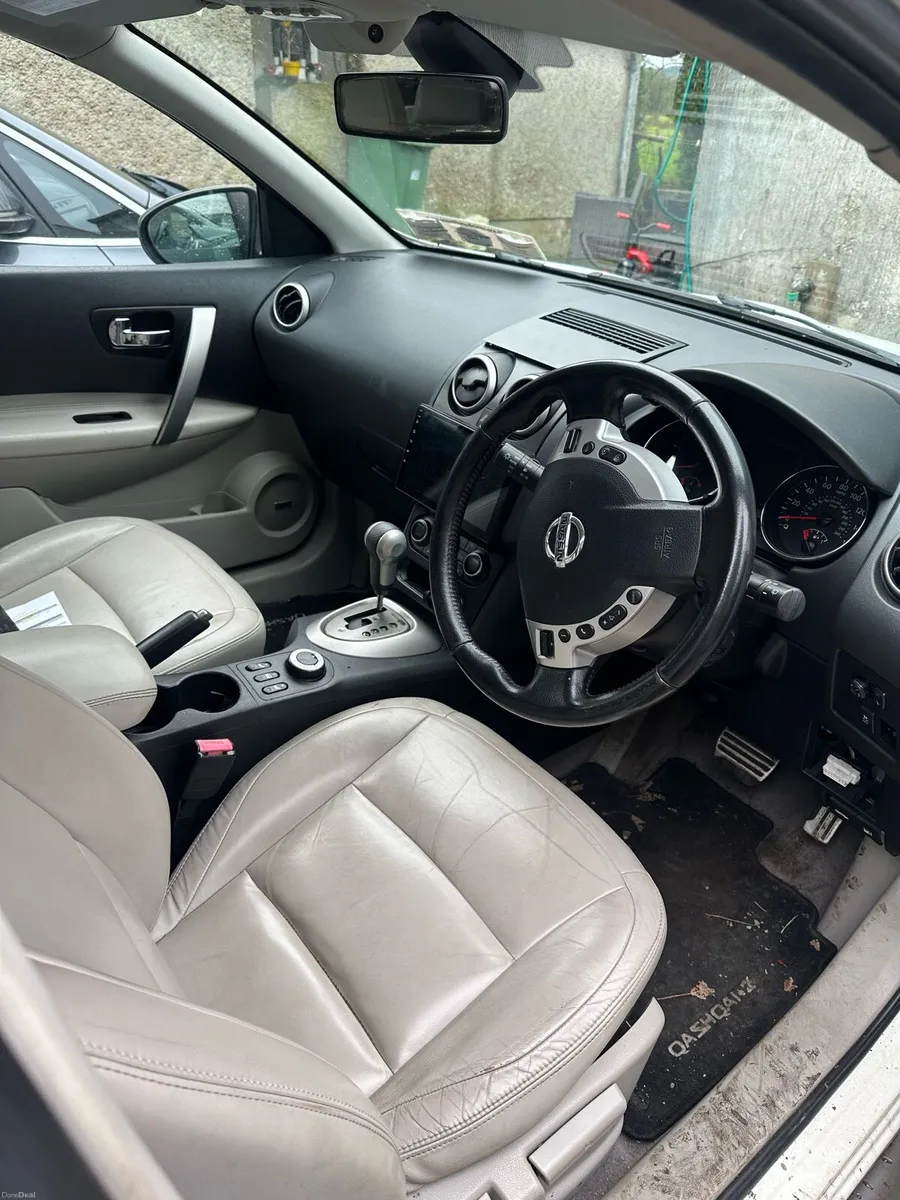 Nissan qashqai +2 automatic… please read ad - Image 2