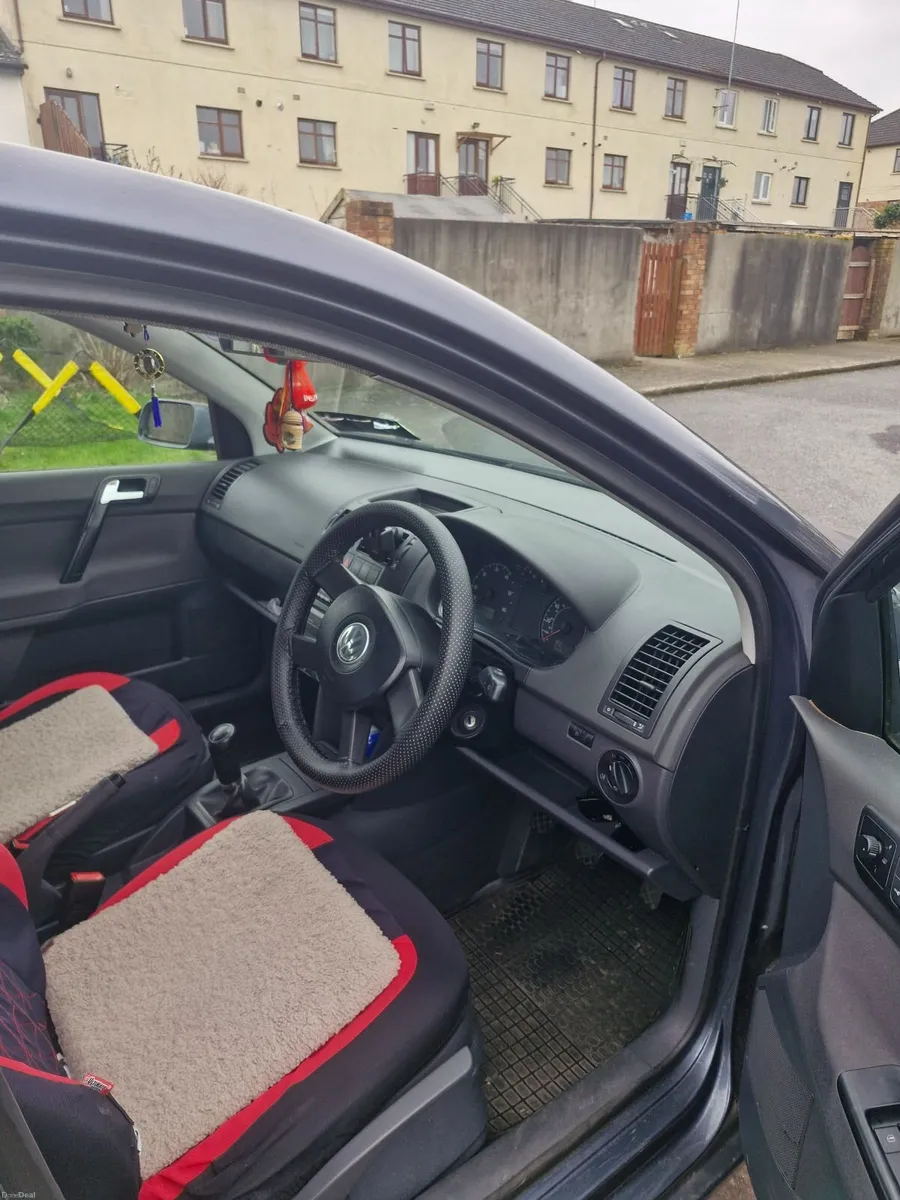 Volkswagen Polo 2004 - Image 1