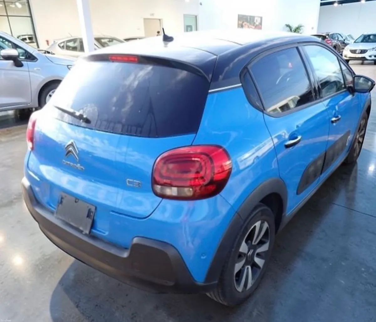 🔵 Citroen C3 1.2 Petrol Automatic - Image 3