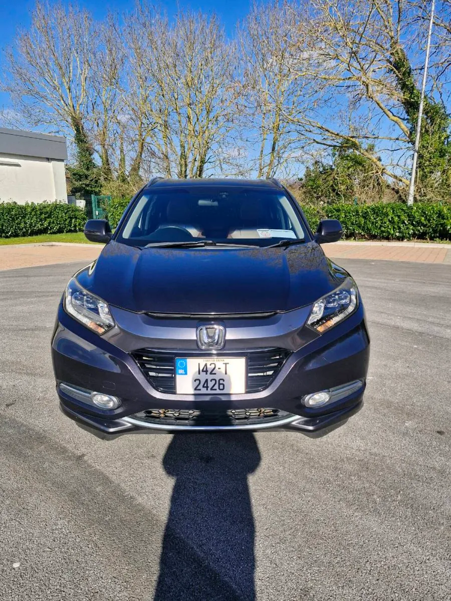 2014 Honda Vezel 1.5 Hybrid High Specs low mileage - Image 3