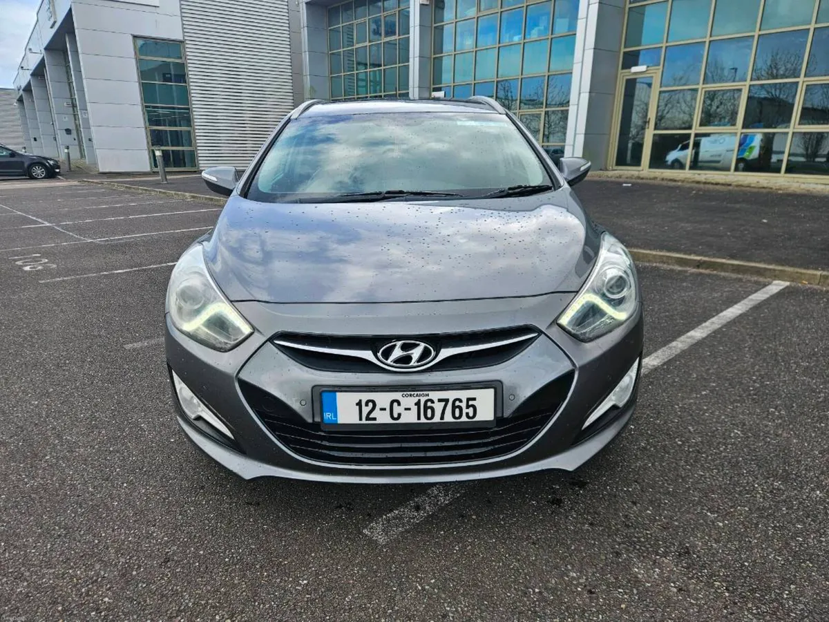 Hyundai i40 Estate - Image 2