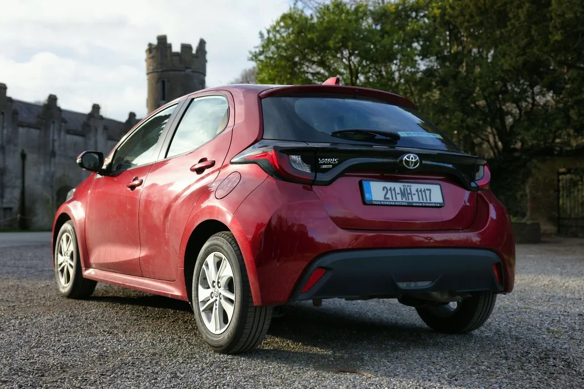 211 Toyota Yaris Luna 1.0 – Low Miles - Manual - Image 2