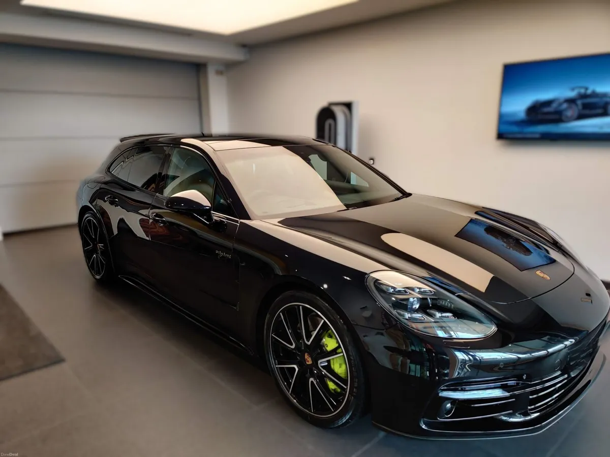 Porsche Panamera 4 E-Hybrid Sport Turismo - Image 1