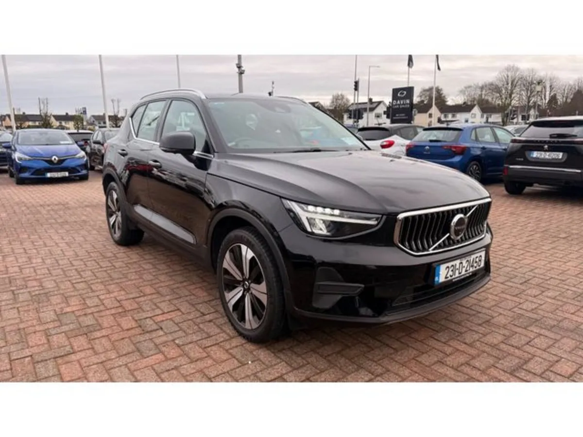 Volvo XC40 Phev T4 Plus Bright 5DR Auto - Image 1