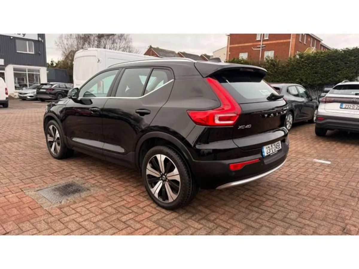 Volvo XC40 Phev T4 Plus Bright 5DR Auto - Image 3