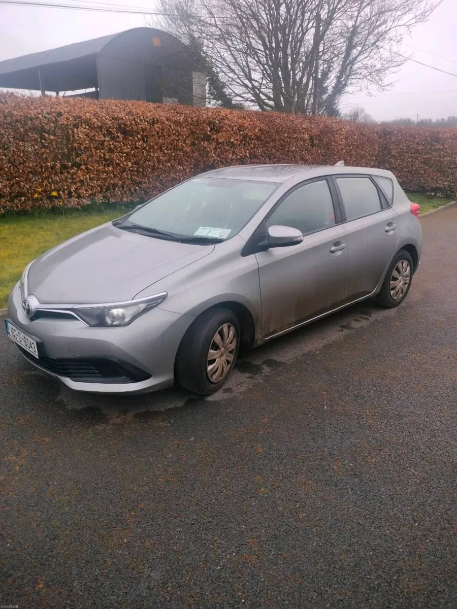 Toyota auris - Image 4