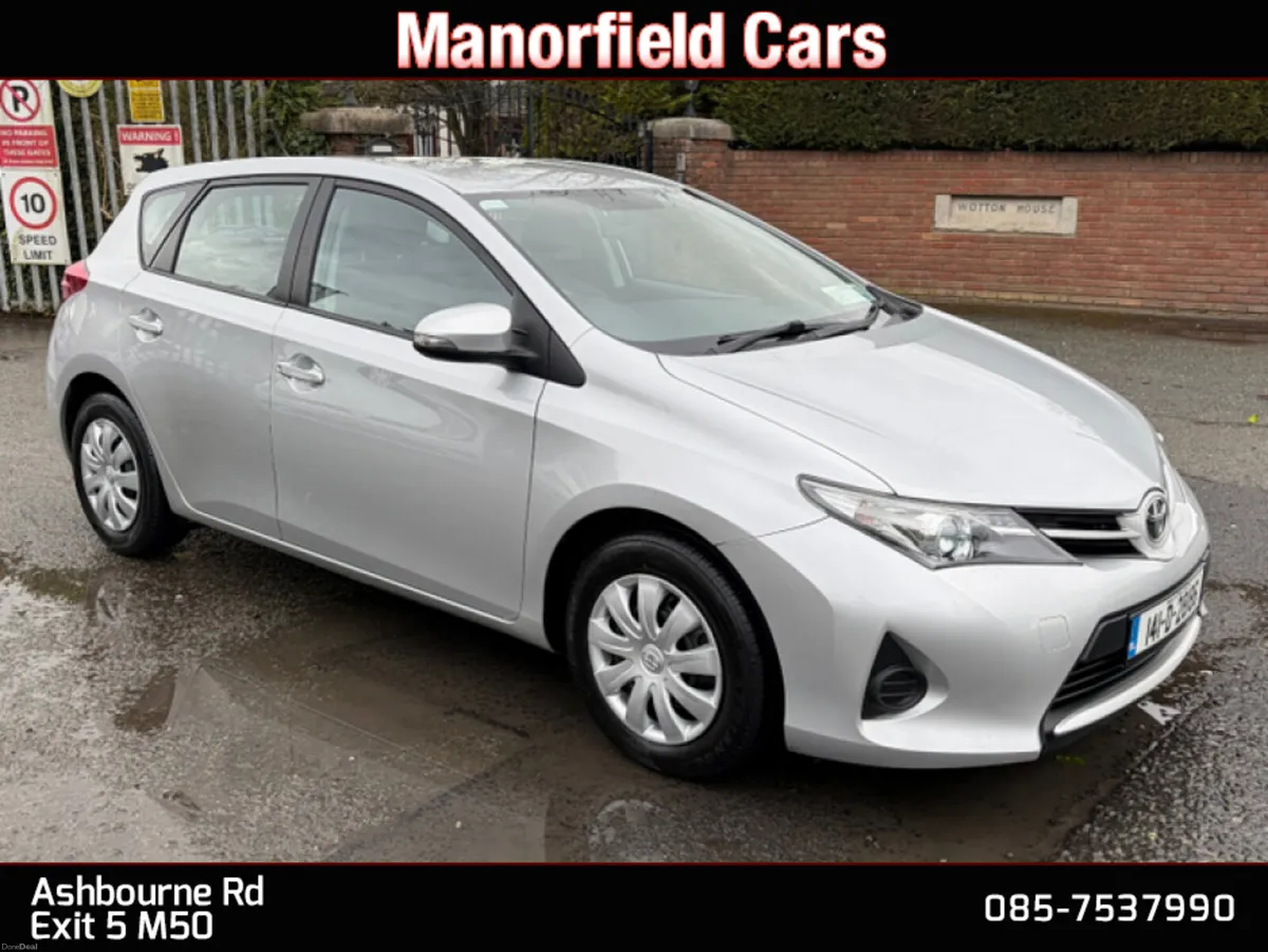 2014 141 Toyota Auris Terra 1.33 Petrol *64800KM* - Image 1