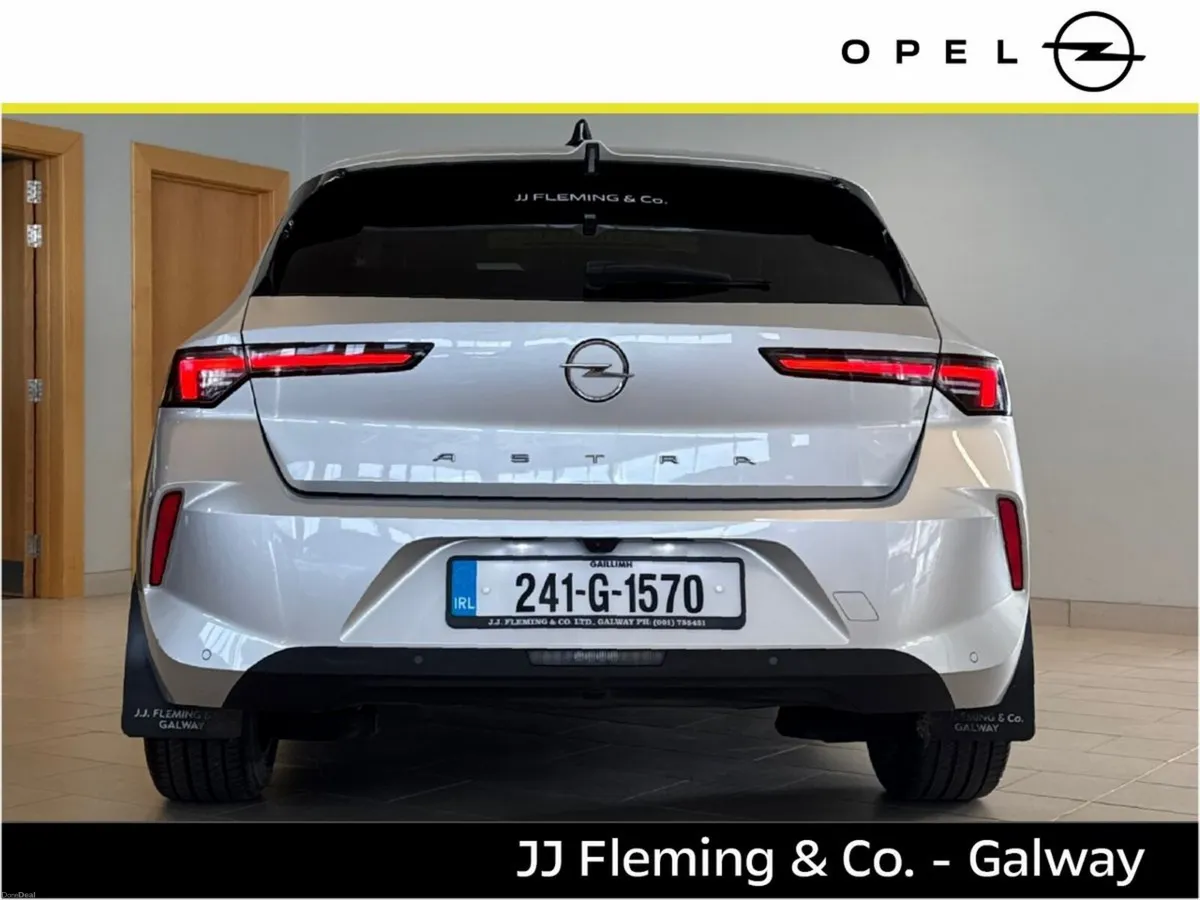 Opel Astra Elegance 1.2 Turbo 110PS Petrol 6 Speed - Image 5