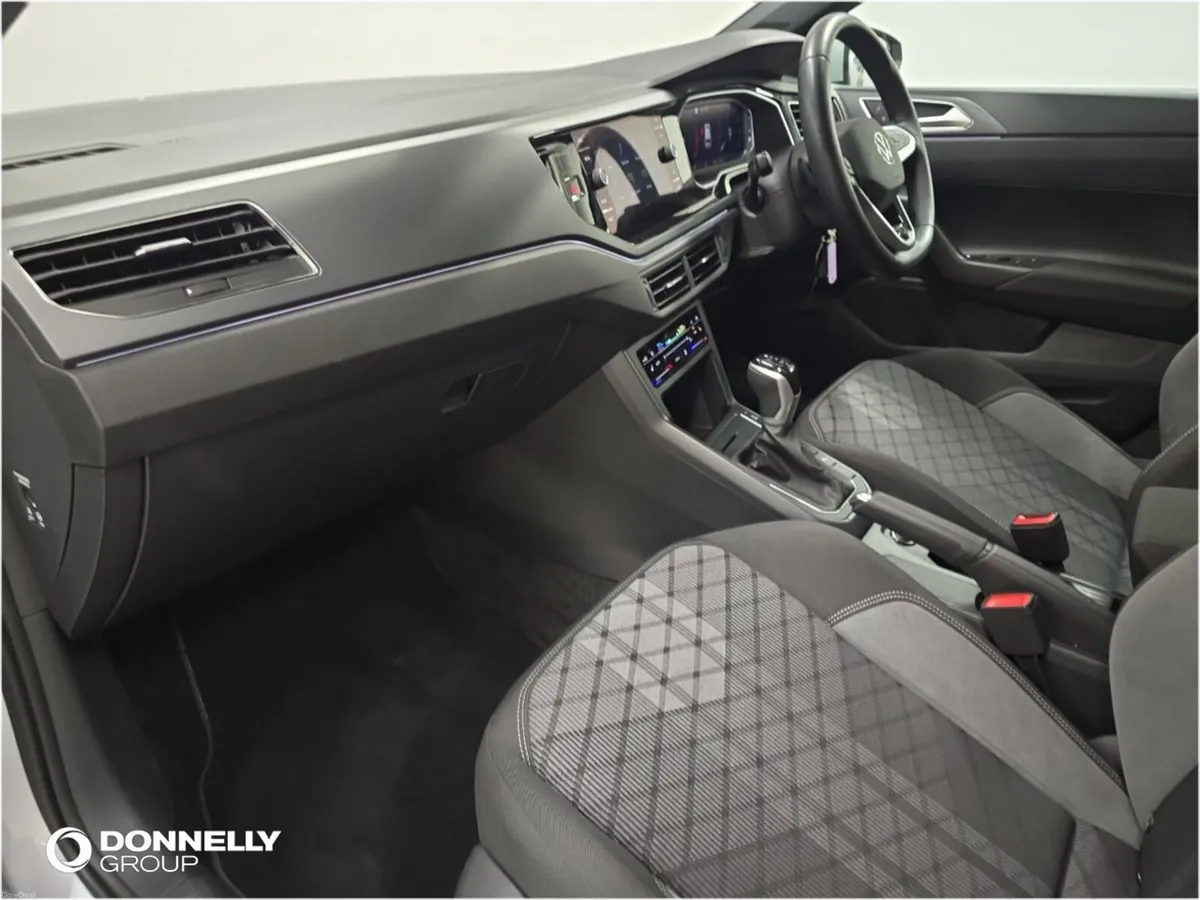 Volkswagen Polo Hatchback R-Line - Image 2