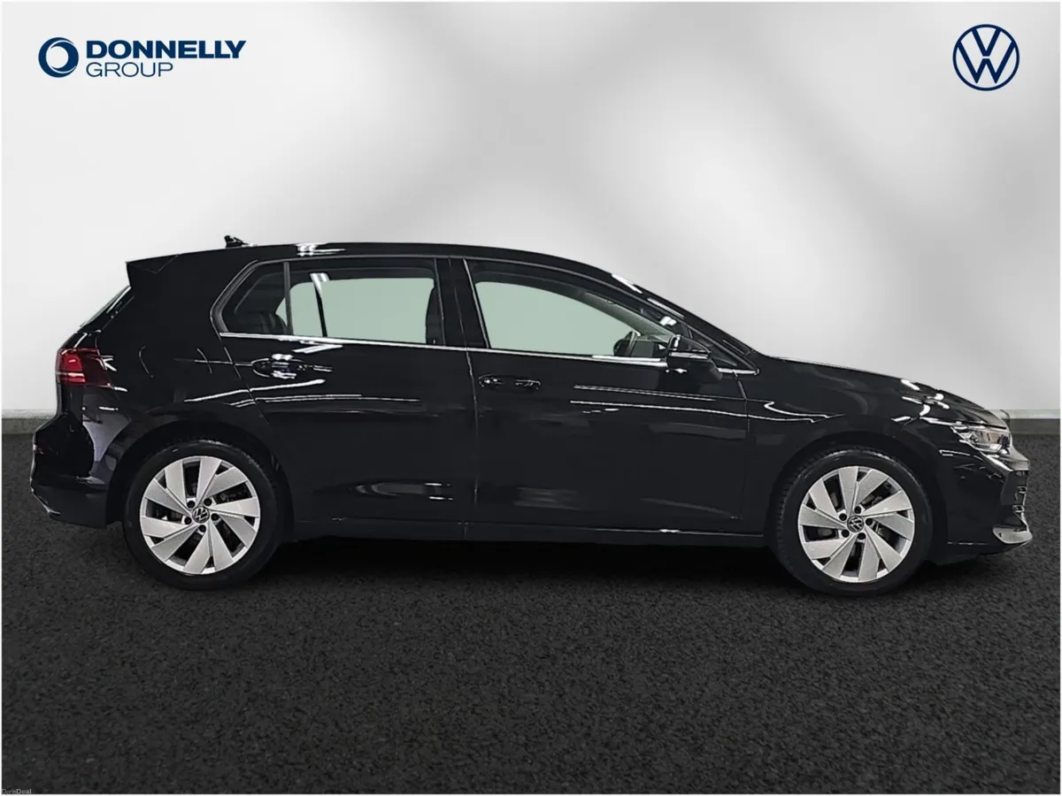 Volkswagen Golf Hatchback Style - Image 4