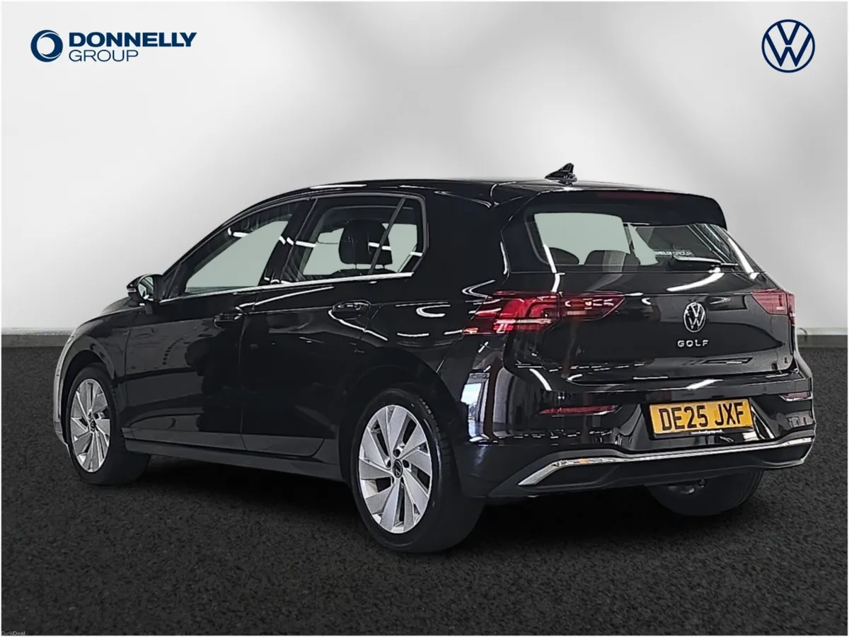 Volkswagen Golf Hatchback Style - Image 3