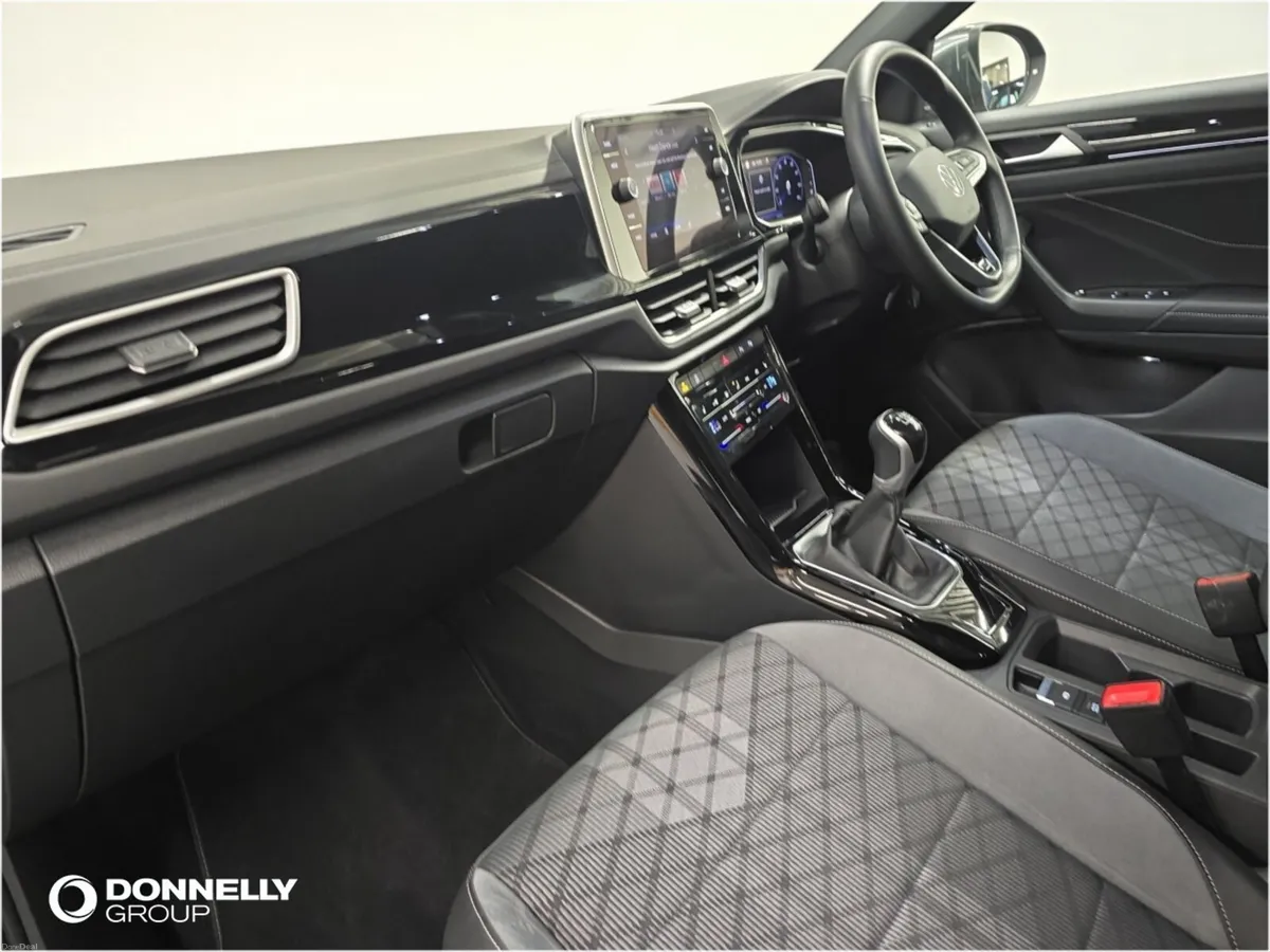 Volkswagen T-roc Hatchback R-Line - Image 2