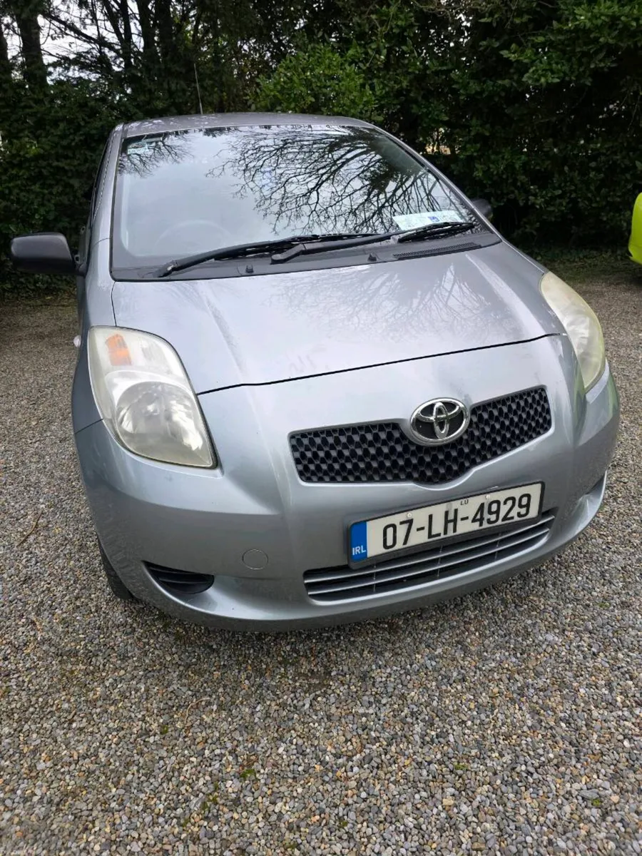 Toyota yaris - Image 1