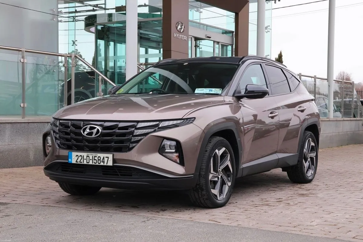 Hyundai Tucson  Executive PHEV Auto 2 Tone Roof - Image 1