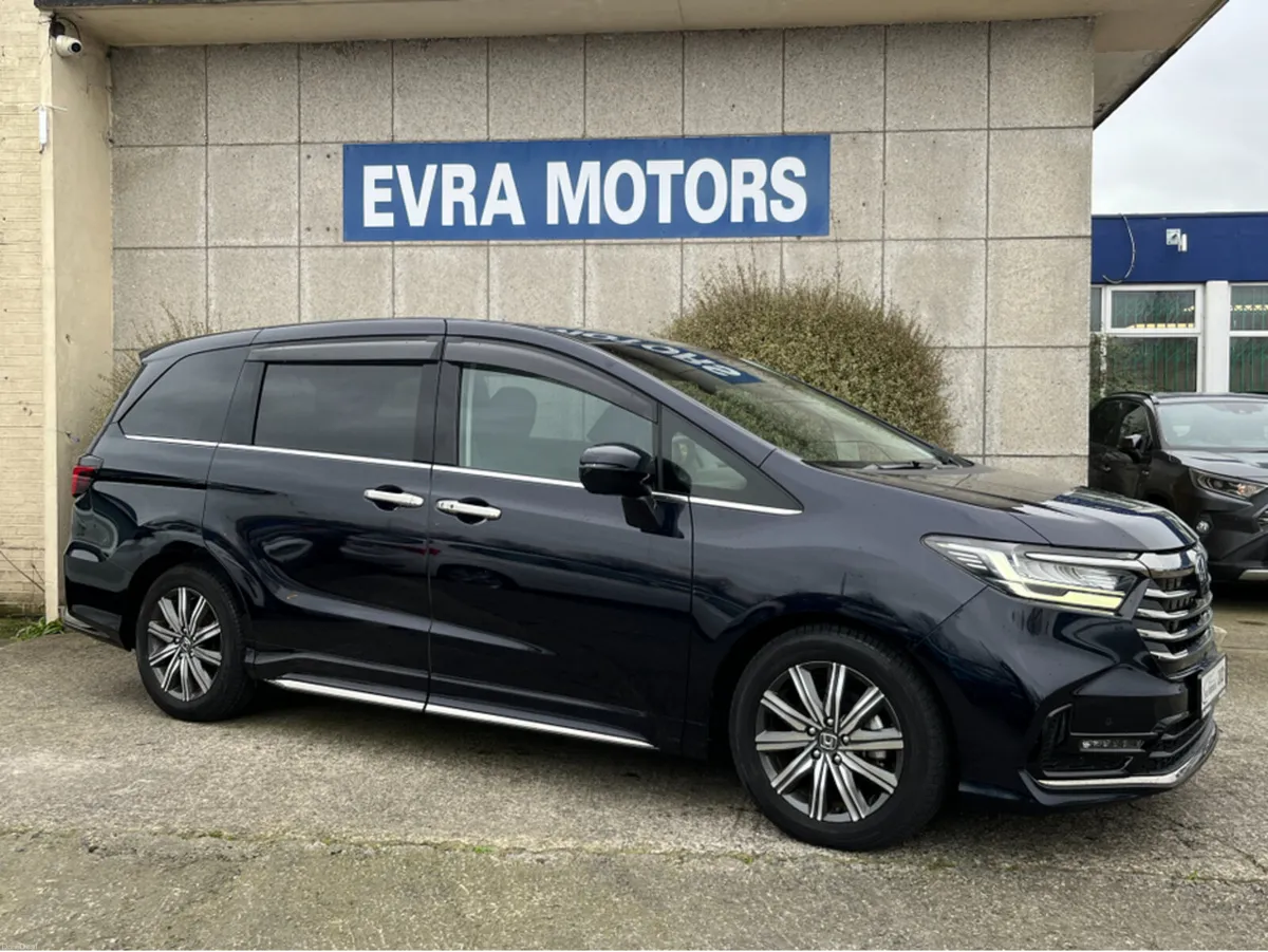 Honda Odyssey 8 SEATER ABSOLUTE AUTOMATIC HYBRID 2 - Image 3