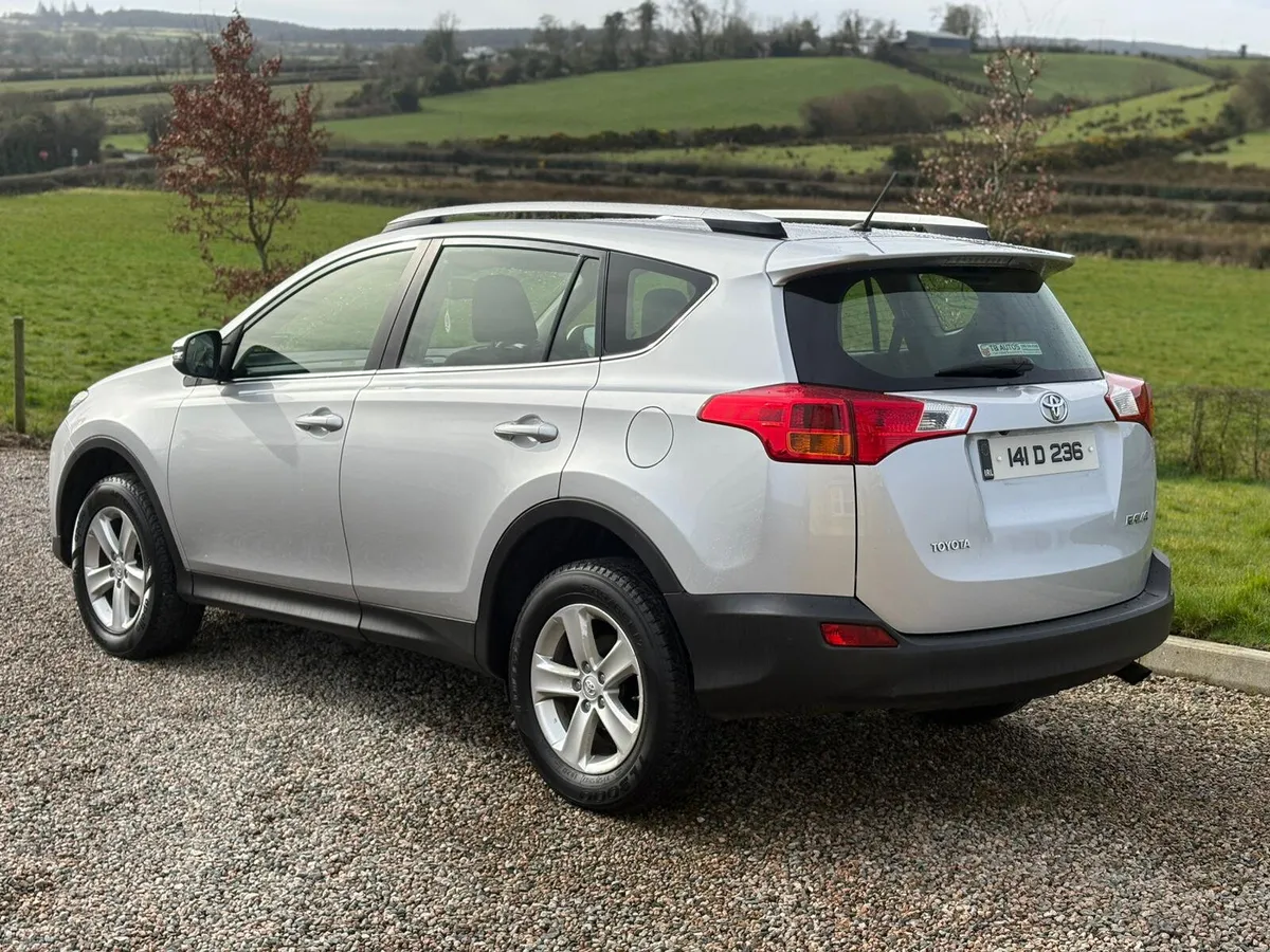 141 Toyota RAV4 2.0 D4D Luna - Image 4