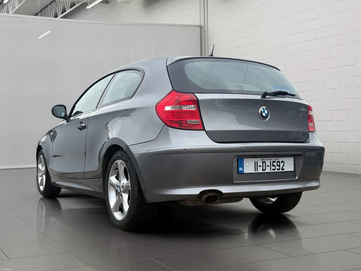 BMW 1-Series 2011 AUTOMATIC - Image 4