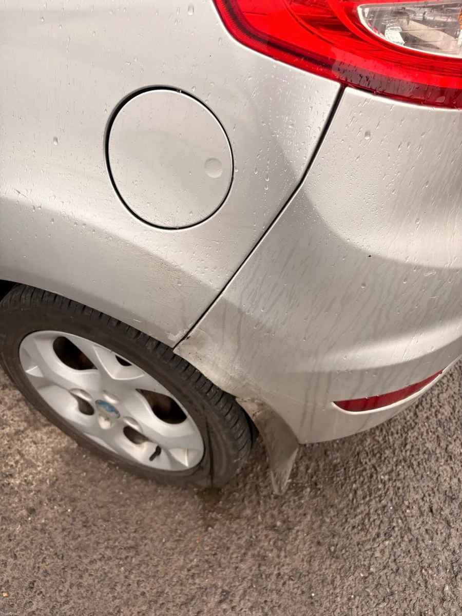 Ford Fiesta - Image 4