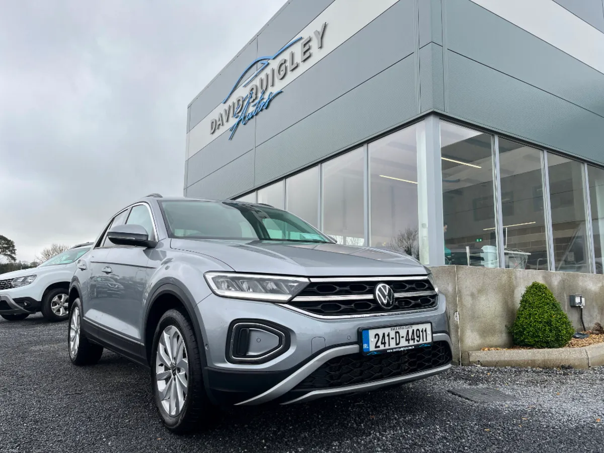 Volkswagen T-Roc Spec ED 1.0tsi M6F 116HP*QUALITY - Image 2