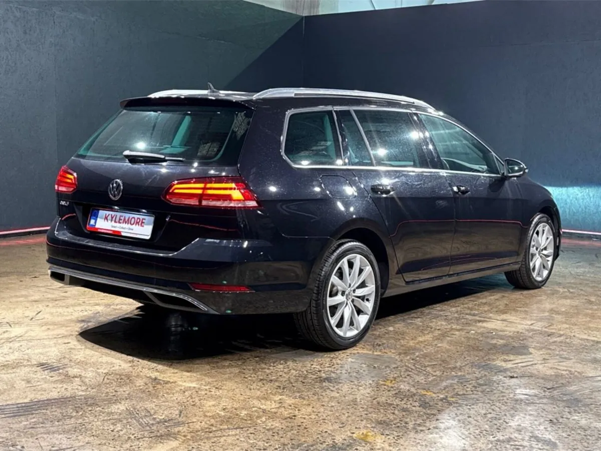 Volkswagen Golf ESTATE - TSI COMFORT LINE - 1.2 AU - Image 4