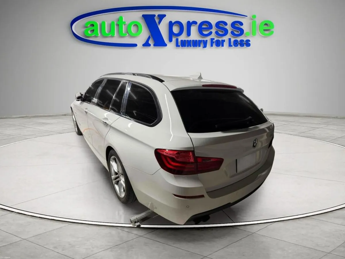 BMW 5-Series M-SPORT 523D Reversing camera, Automa - Image 3