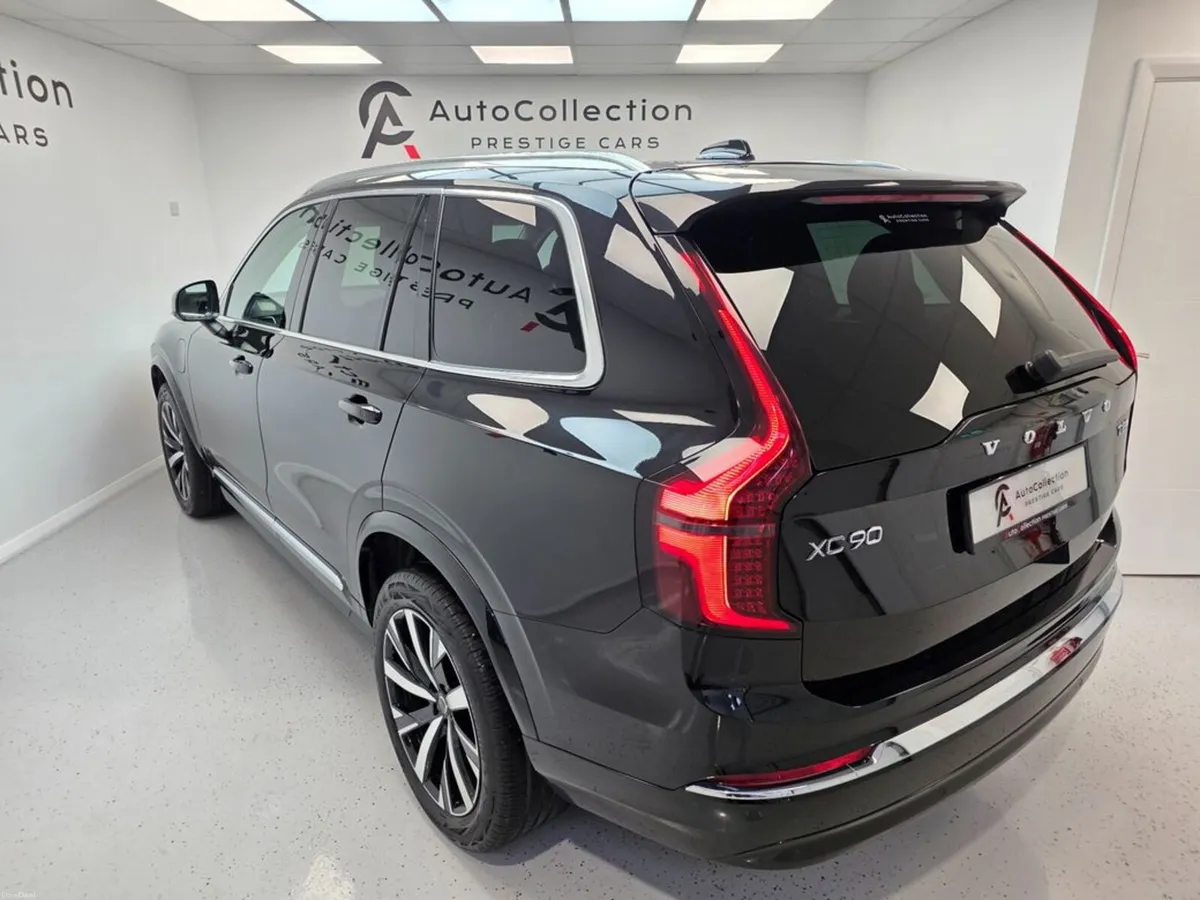 Volvo XC90 **CORE**T8 RECHARGE**PHEV** - Image 4