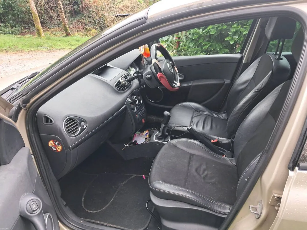 Clio 08 quick sale - Image 4
